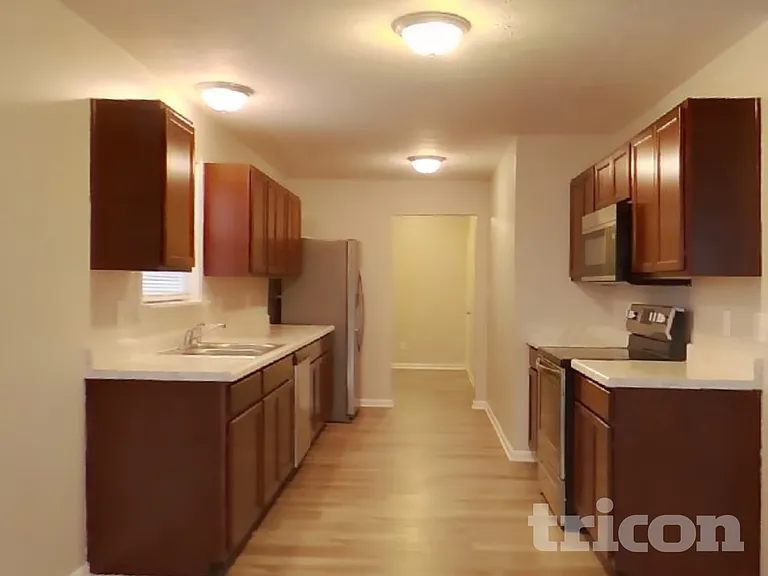 3338 Deerbrook Dr — Photo 5