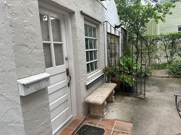 5th image of 1507 Madrid St