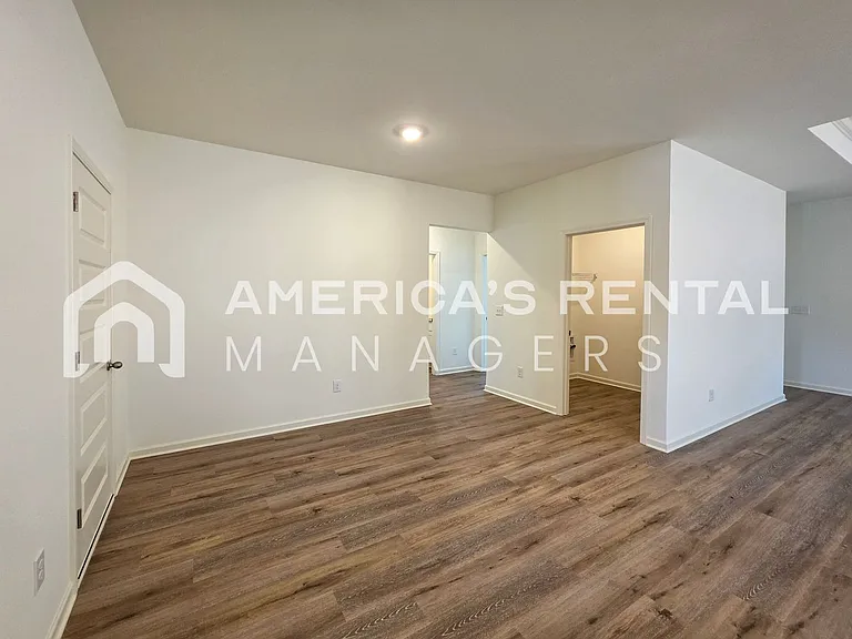 318 Ashland Dr SW — Photo 23