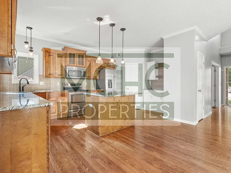 2353 SW Current Ct — Photo 13