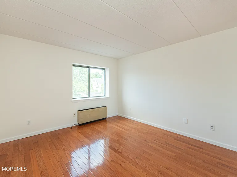 5 Linden St #3J — Photo 12