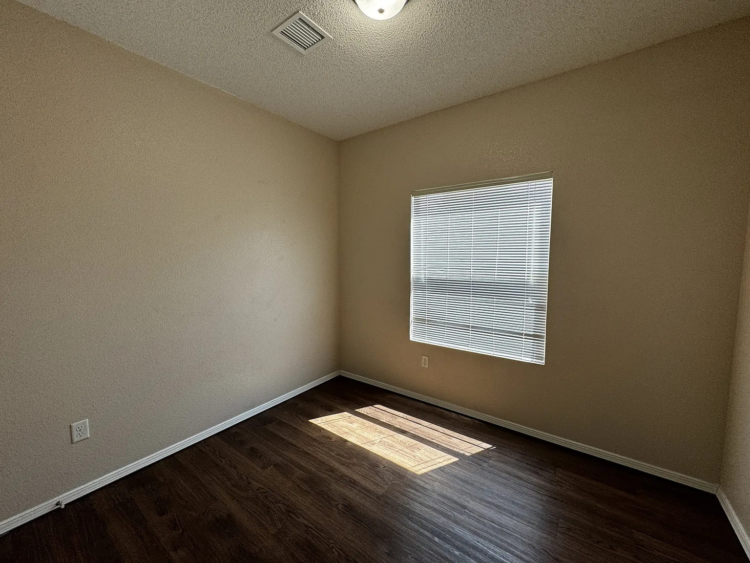 10626 McCombs St — Photo 3