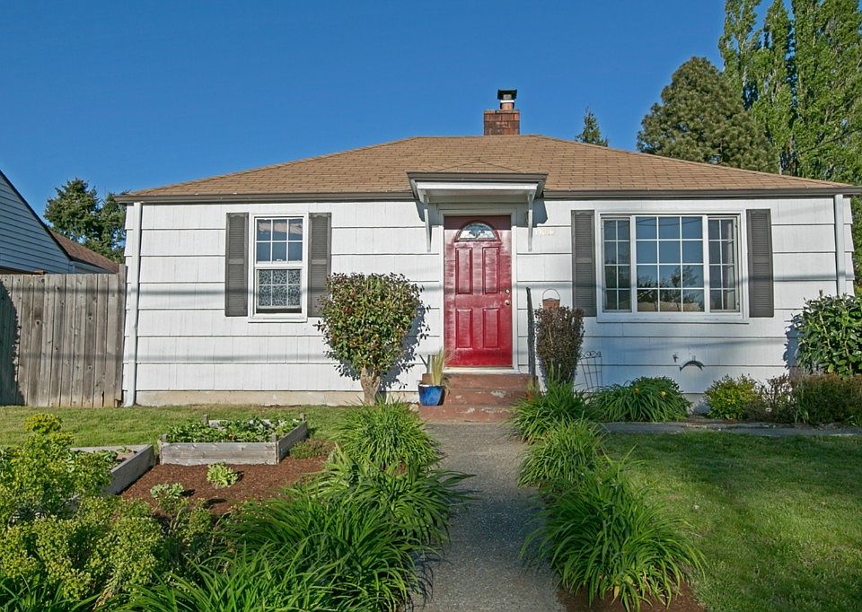 1st image of 17018 33rd Ave S