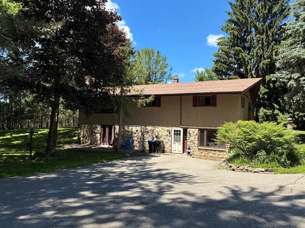 1641 N 14th Ave, Sturgeon Bay, WI 54235