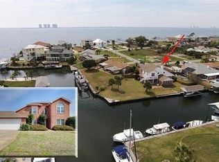 3380 Laurel Dr, Gulf Breeze, FL 32563