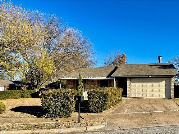 2nd image of 7425 Lea Pl