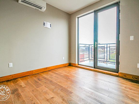 4th image of 865 Willoughby Ave #5P