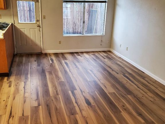 2nd image of 120 Curry Dr #8