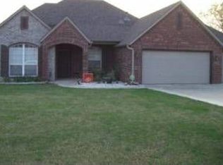 22092 Riverwood Dr, Claremore, OK 74019