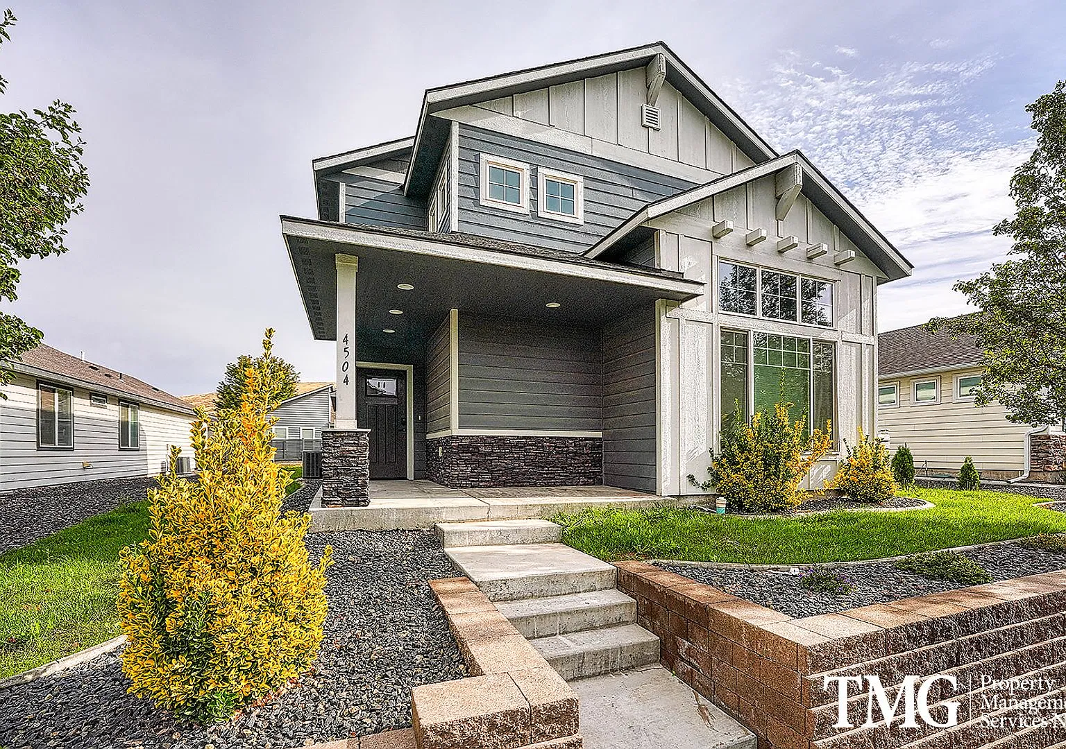 Pet Friendly South Richland Home with Bonus Loft — Photo 1
