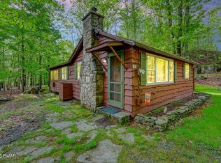 25 Deerfoot Rd, Lake Ariel, PA 18436