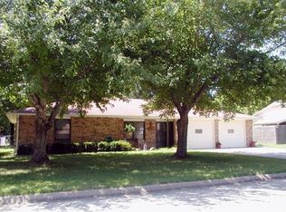 604 N 34th St, Rogers, AR 72756