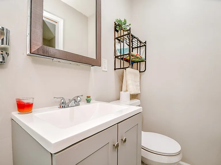 Benning Dr — Photo 10