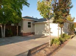 1690 Wishing Well Way, Santa Rosa, CA 95403
