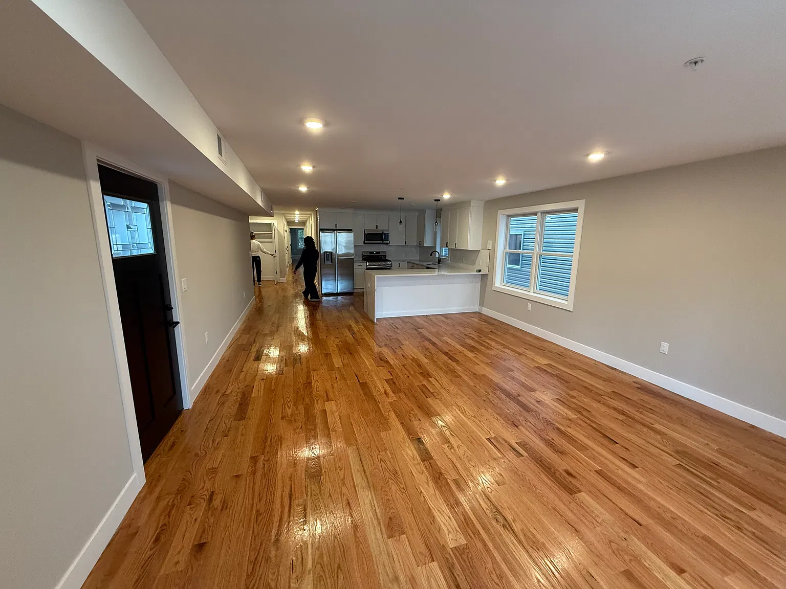 4 bed, $3,700 — Photo 2
