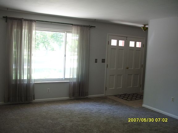 5th image of 2037 Mardell Dr