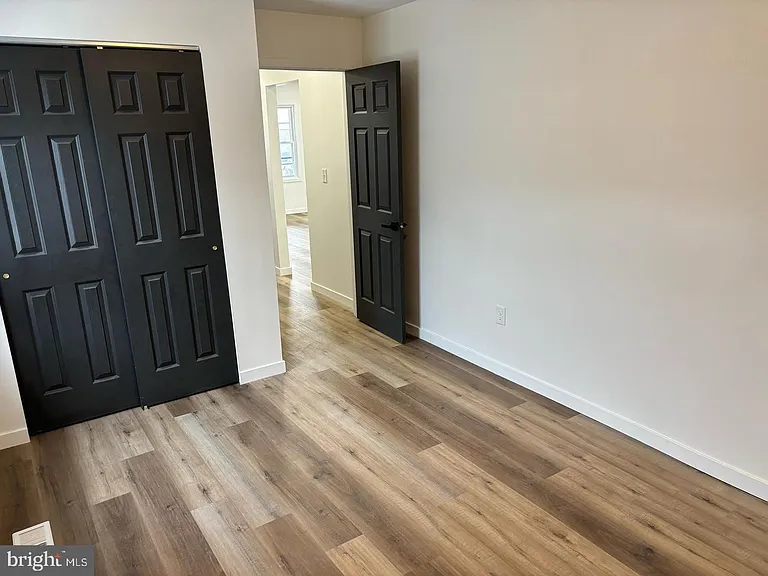 1019 S Broadway — Photo 10