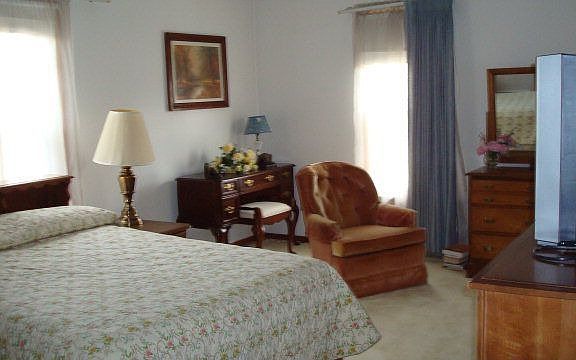 3rd image of 1923 Bayview Dr