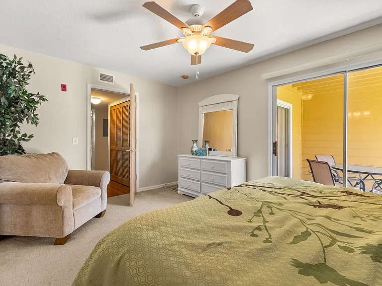 8707 Knightsbridge Ct #B — Photo 20
