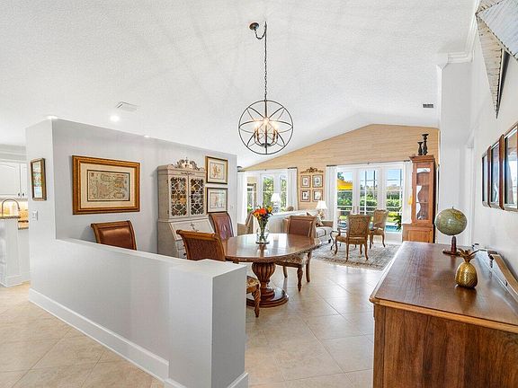 5th image of 740 Clearbrook Park Circle