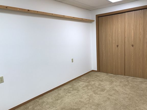 Lower level bedroom 