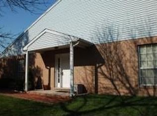 10 Irvin Ct, Lebanon, NJ 08833