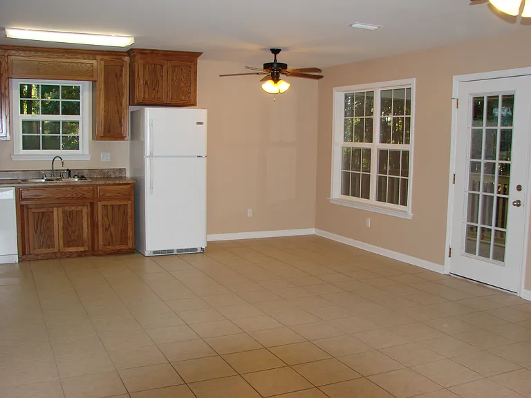 311 Merriweather Rd — Photo 8