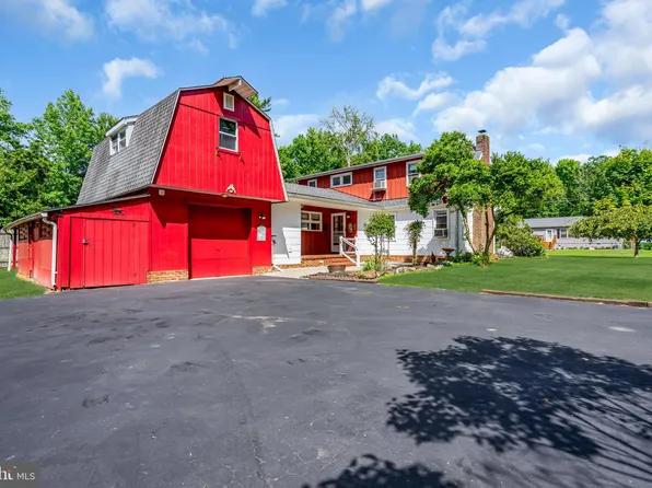 902 Beechwood Ave, Lindenwold, NJ 08021