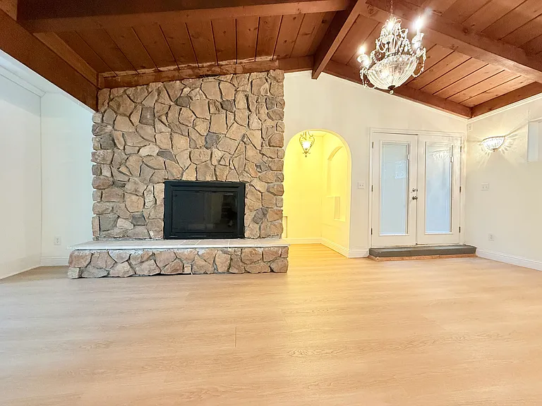 15798 Alta Vista Way — Photo 30