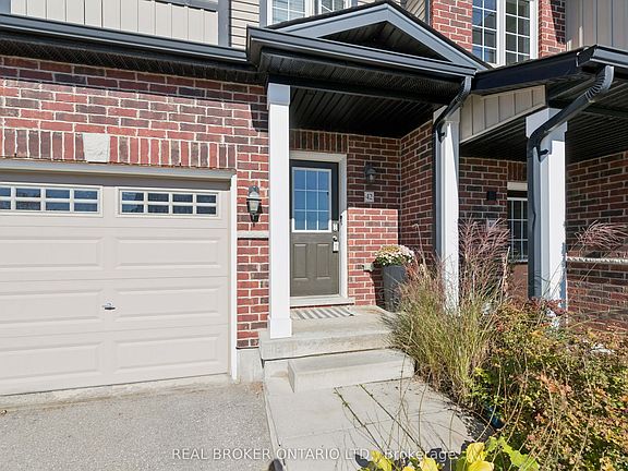 2nd image of 42 Renfrew St