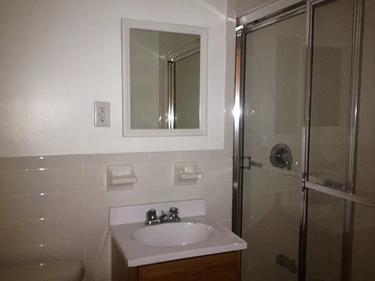 Rented by Bohemia Realty Group | media 12