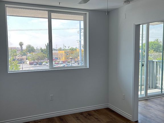 4th image of 325 E Florence Ave #203