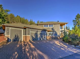 3145 NW Colonial Dr, Bend, OR 97701