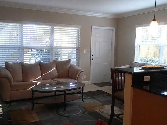 5th image of 2120 NE 42nd Ct APT 4