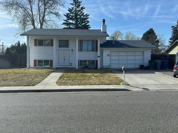 1925 McPherson Ave, Richland, WA 99354