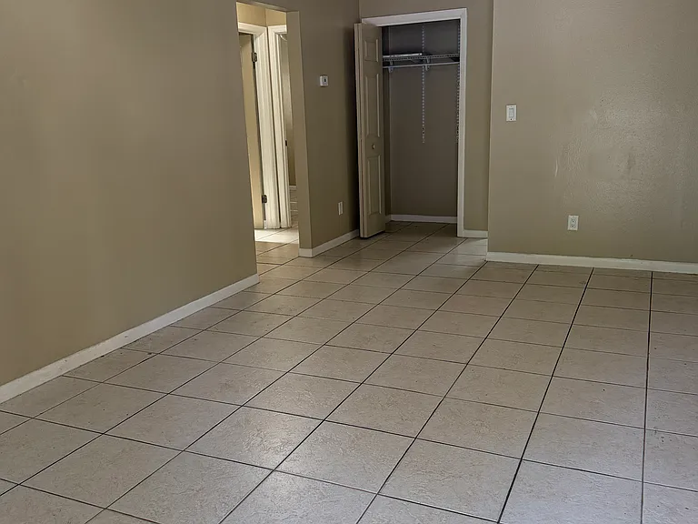 202 Zoller St #216 — Photo 6