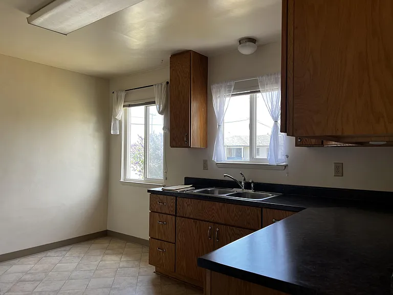 1120 Austin Way — Photo 18
