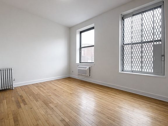 3rd image of 182 Claremont Ave APT 53B