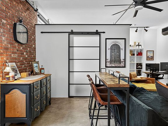 4th image of 7 Crombie St Unit 4