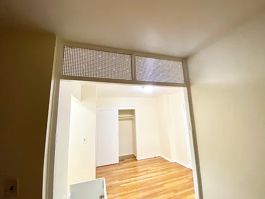 Rented by Bruma Realty LLC | media 10