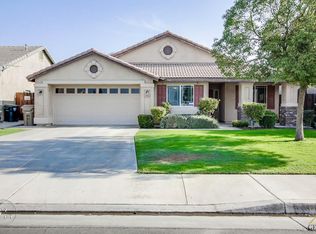 13502 Cheyenne Mountain Dr, Bakersfield, CA 93314