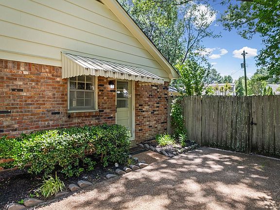 4th image of 6557 Sulgrave Dr