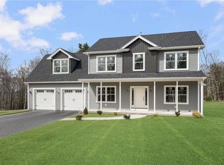 350 Nooseneck Hill Rd, Richmond, RI 02812