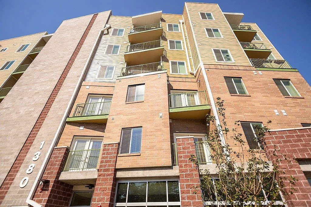 Ball Park Apartments — Photo 1