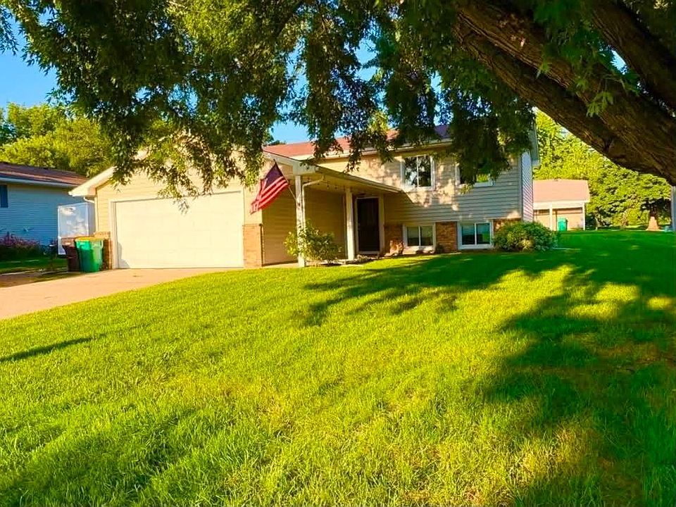 1st image of 1902 Brookside Dr