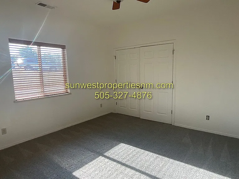 549 E Zia St — Photo 10