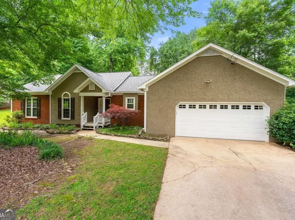 5842 N Shores Rd NW, Acworth, GA 30101