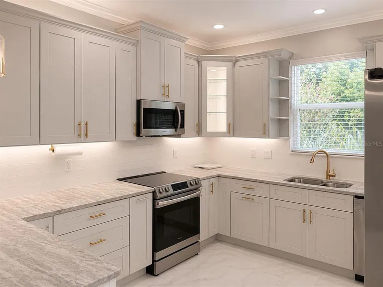 3834 Charter Rd — Photo 18