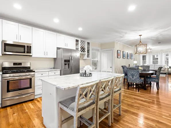 12 Rice St Unit 1, Salem, MA 01970