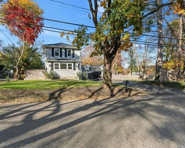 101 Olive Street, Huntington Station, NY, 11746